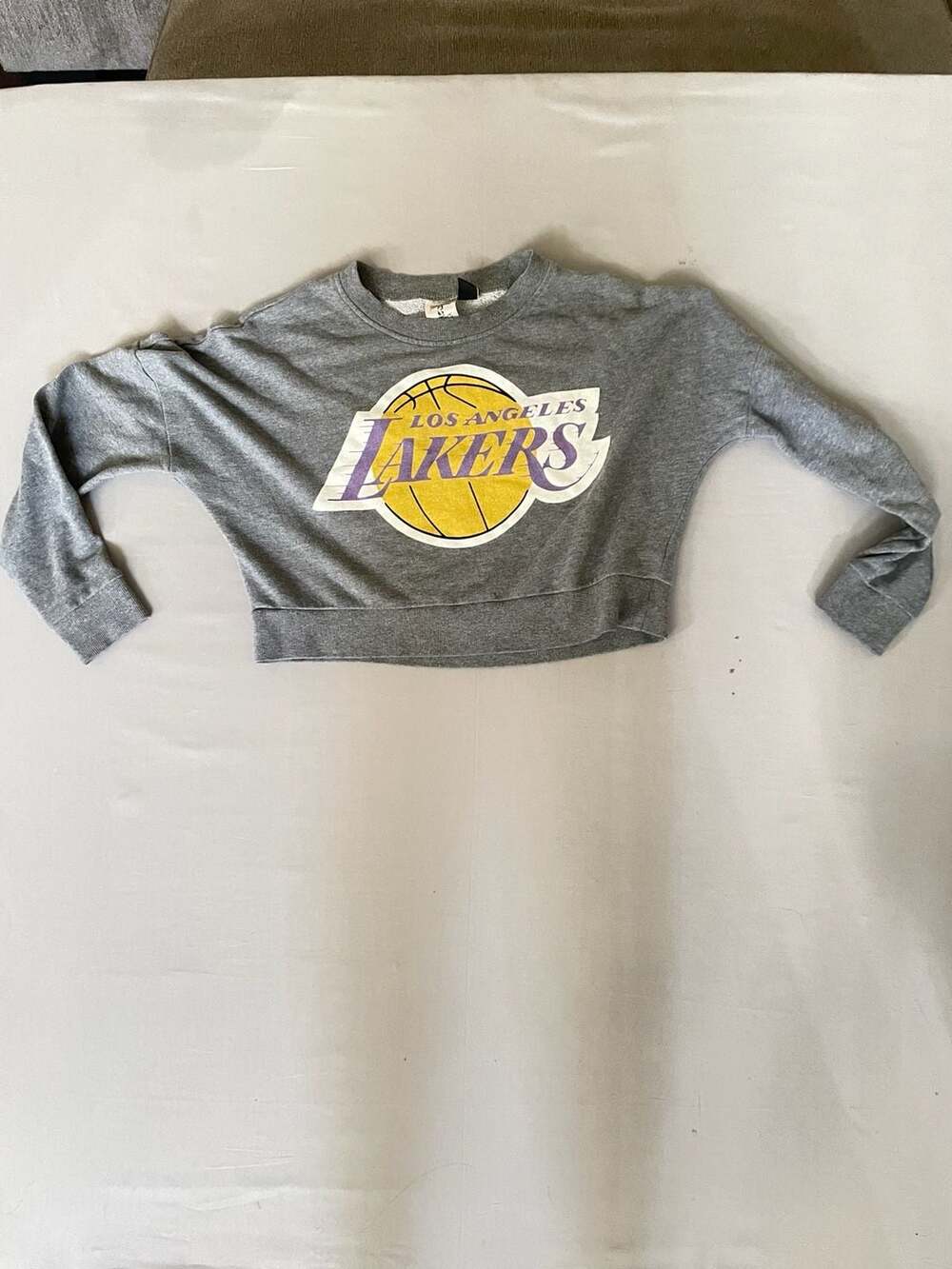 NBA Hardwood Classics Los Angeles Lakers Cropped Graphic Sweatshirt